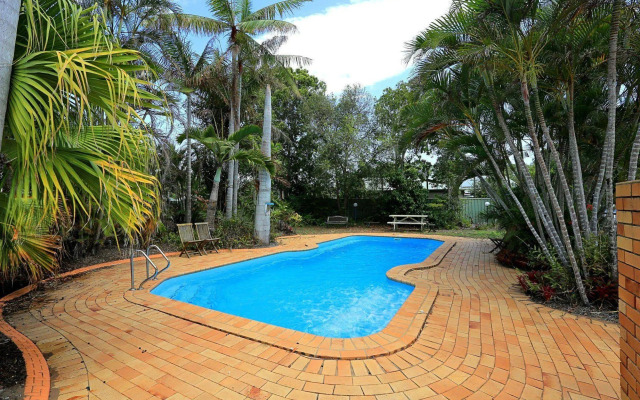 Moore Park Beach Motel