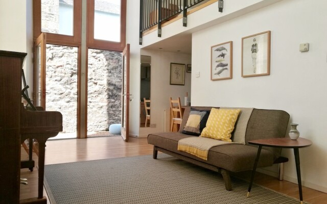 1 Bedroom Mezzanine Flat