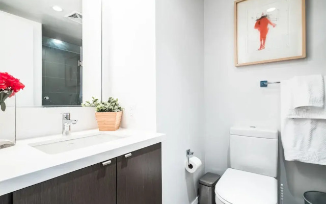 QuickStay - Luxury Executive in Yorkville (Yonge & Bloor)