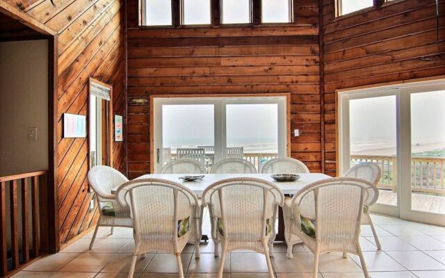 Tita s Sandcastle LC17