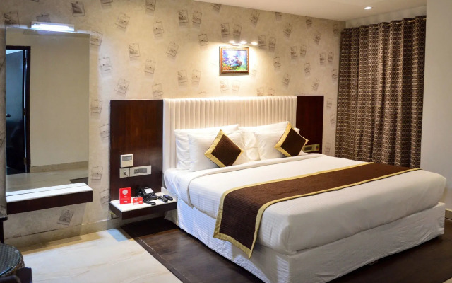 OYO 7130 Hotel Broadway
