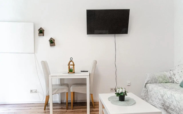 Charming Apt - ideal for Longstays