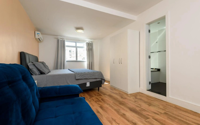 spacious penthouse duplex arpoador