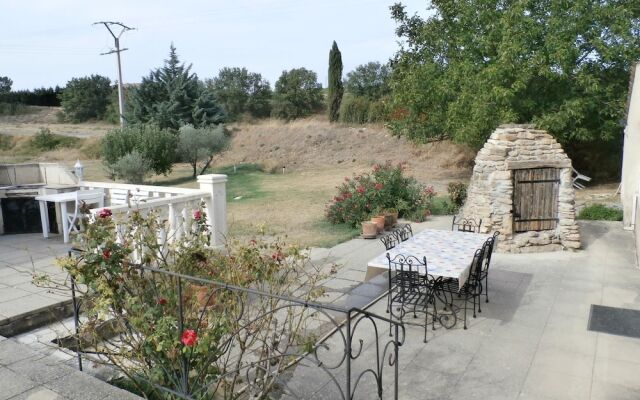 Villa With 3 Bedrooms in La Tour-d'aigues, With Private Pool, Furnished Garden and Wifi