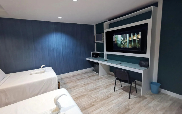 Pescadores Seaview Suites Moalboal