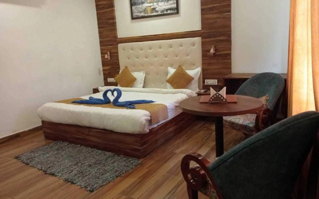 OYO 22115 Hotel D Plaza