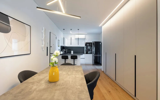 Bloom 2-Bedroom Apartment in Athens