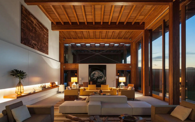 Zendaya Resort Beach Sport & Spa