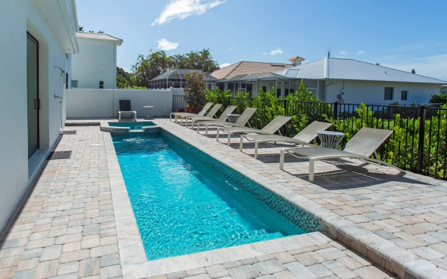 Sorrento 4 Bedroom Home by NFVH