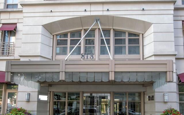 Arlington Apartel