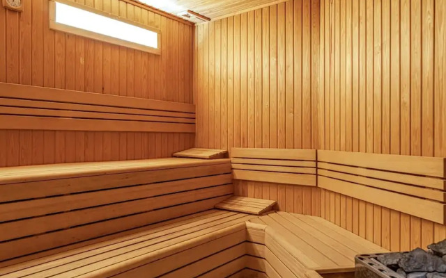 Modern Apartment in Beyoglu With Balcony