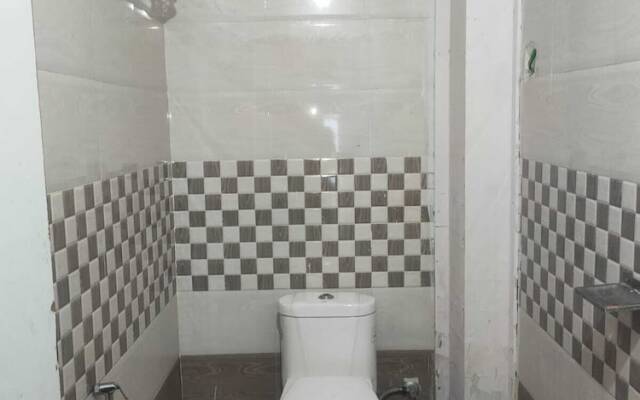 iROOMZ Hotel Diamond Park