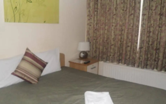 Montrose Guest House
