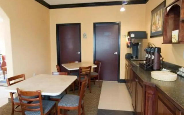 The Garden Inn Hotel