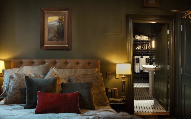 The Royal Hotel