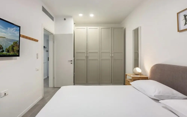 Ecletic by TLV2RENT