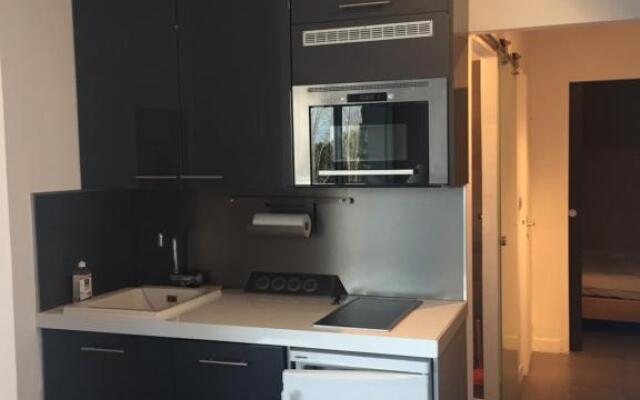 Joli petit appartement rénové au centre du Boucanet