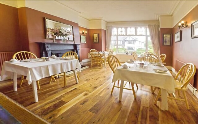 Somerton House B  B