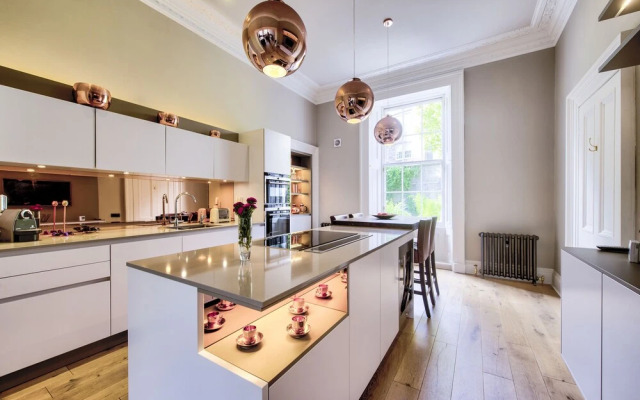 JOIVY Doune Terrace Apartment: Edinburgh New Town Prime Location
