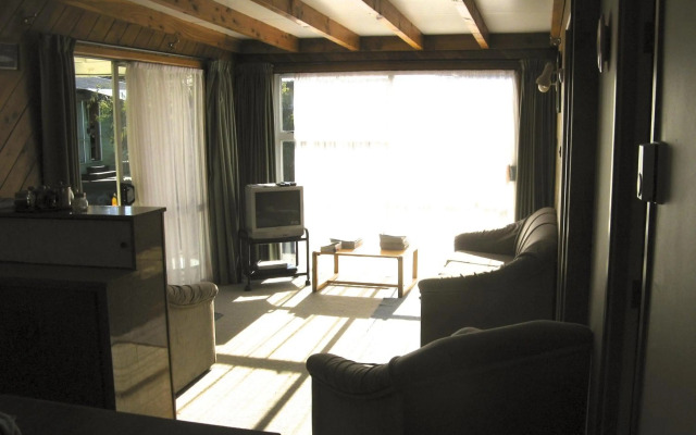 Tongariro River Motel