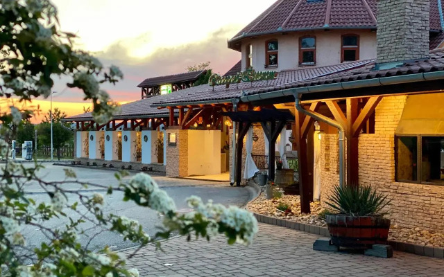 István Parkhotel&Étterem