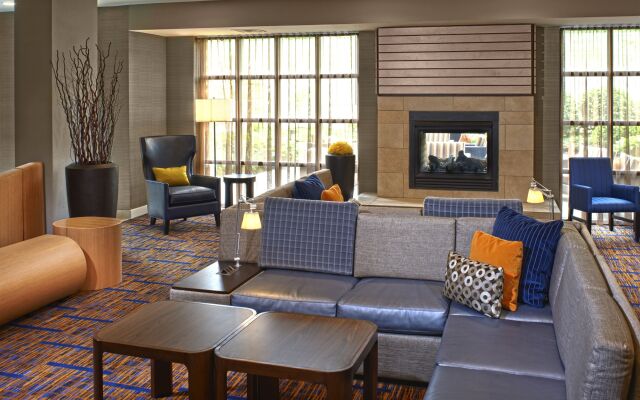 Courtyard by Marriott Cincinnati-Covington