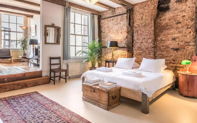 Classy Room 17th C Canalhouse - Hotel in อัมสเตอร์ดัม - Photo 5