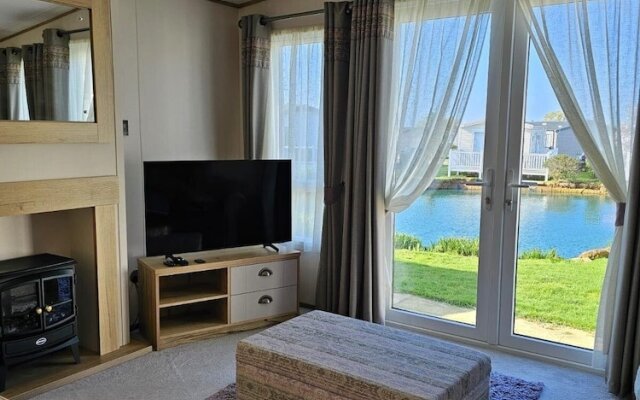Premium 2 Bedroom Caravan With Free Wifi