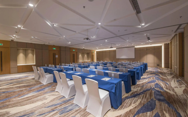 Holiday Inn Express Qingdao Chengyang Central
