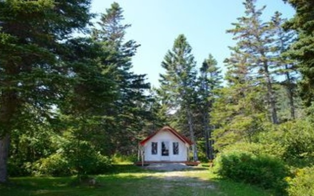 Maisonnettes Camping de la Baie de Perce