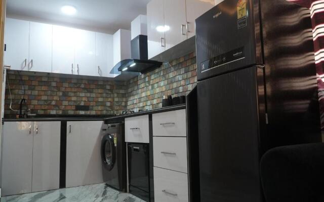 Service Apartment