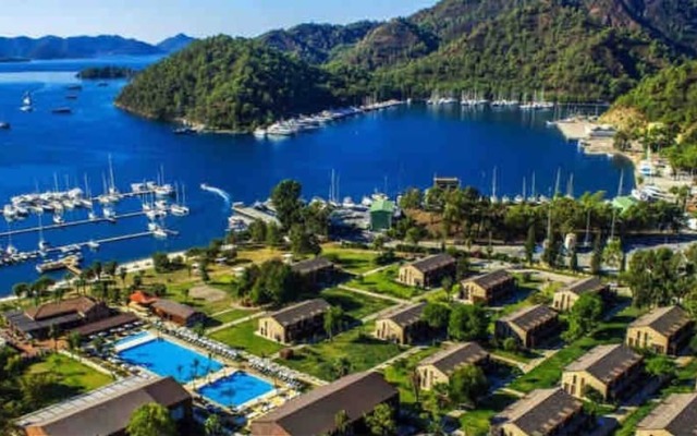 Gorgeous Family Pool Villa In Gocek