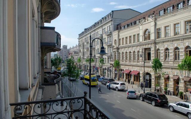 Home@97 on Aghmashenebeli Avenue