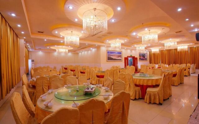 Zhangjiajie Wind and Cloud Holiday Hotel