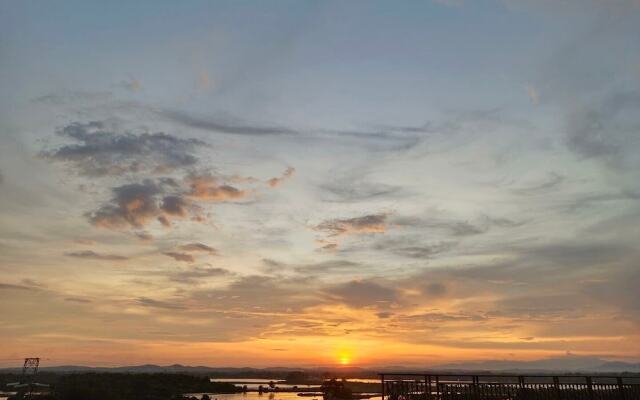 Kampar Champs Elysees 4pax Homestay