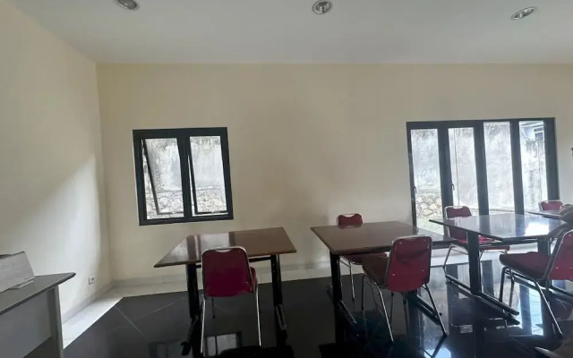 OYO 94118 Homestayque Syariah