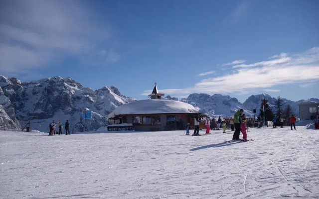 Marilleva 1400 Appartamenti Montana