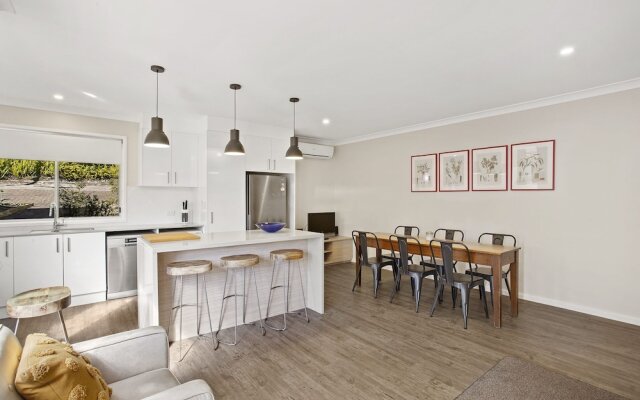 Stockton Street, 1/72