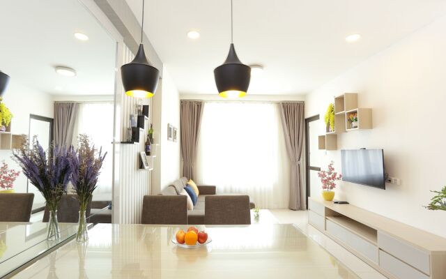 Ami Splendid Rooftop Garden