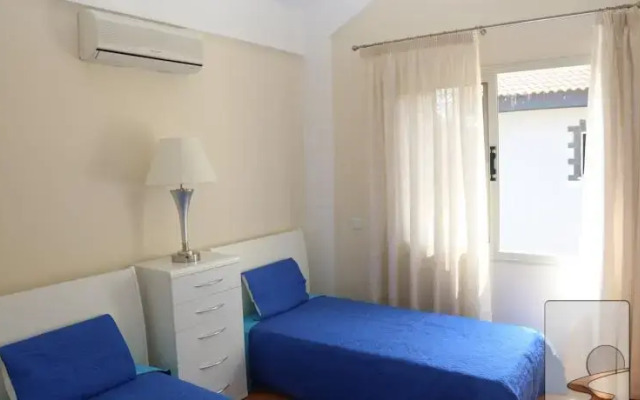 Villa Yiupis № 2