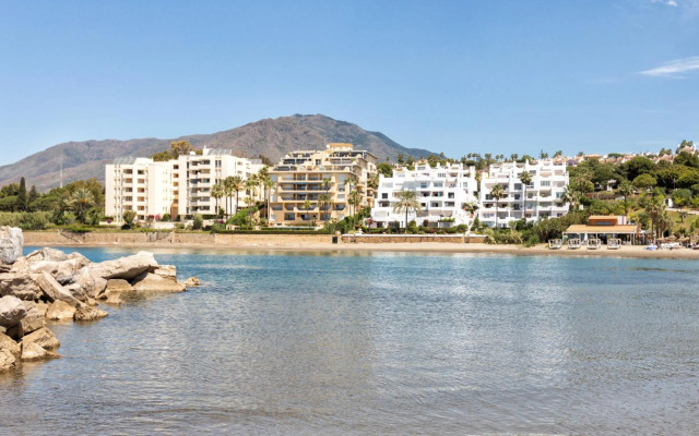 Front Sea View Apartment Estepona