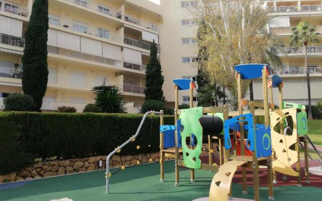 Disfruta amplio moderno y luminoso Golf Resort Torrequebrada