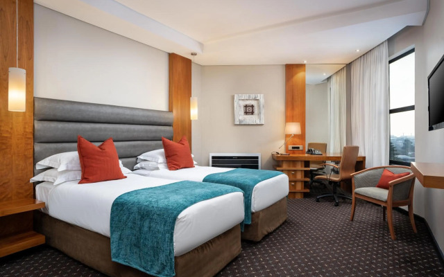 Premier Hotel OR Tambo