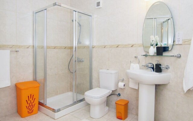 Bay View Apartment