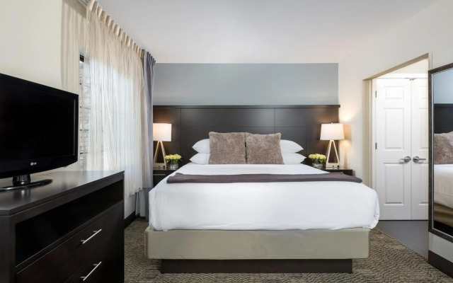 Staybridge Suites Chantilly - Dulles Airport by IHG