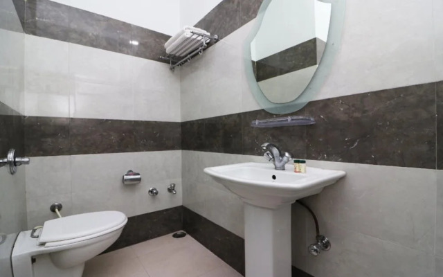 Hotel Vindhwashni By OYO Rooms
