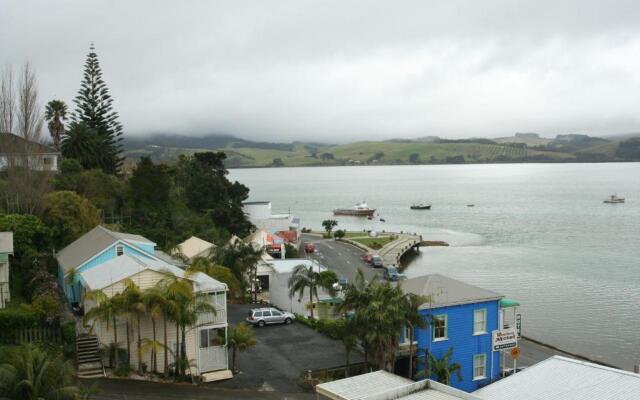 Mangonui Waterfront Apartment Motels