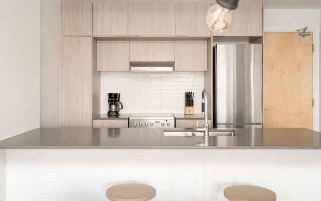 Beautiful Griffintown Suites by Sonder