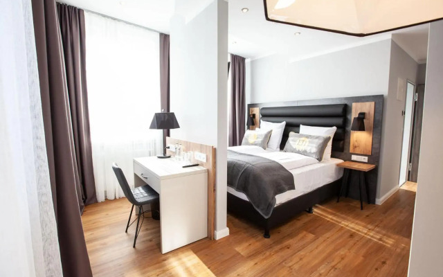 Elens Hotel