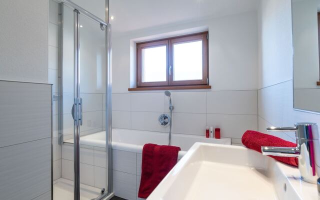 Upscale Chalet In Mauterndorf With Sauna And Ski Storage